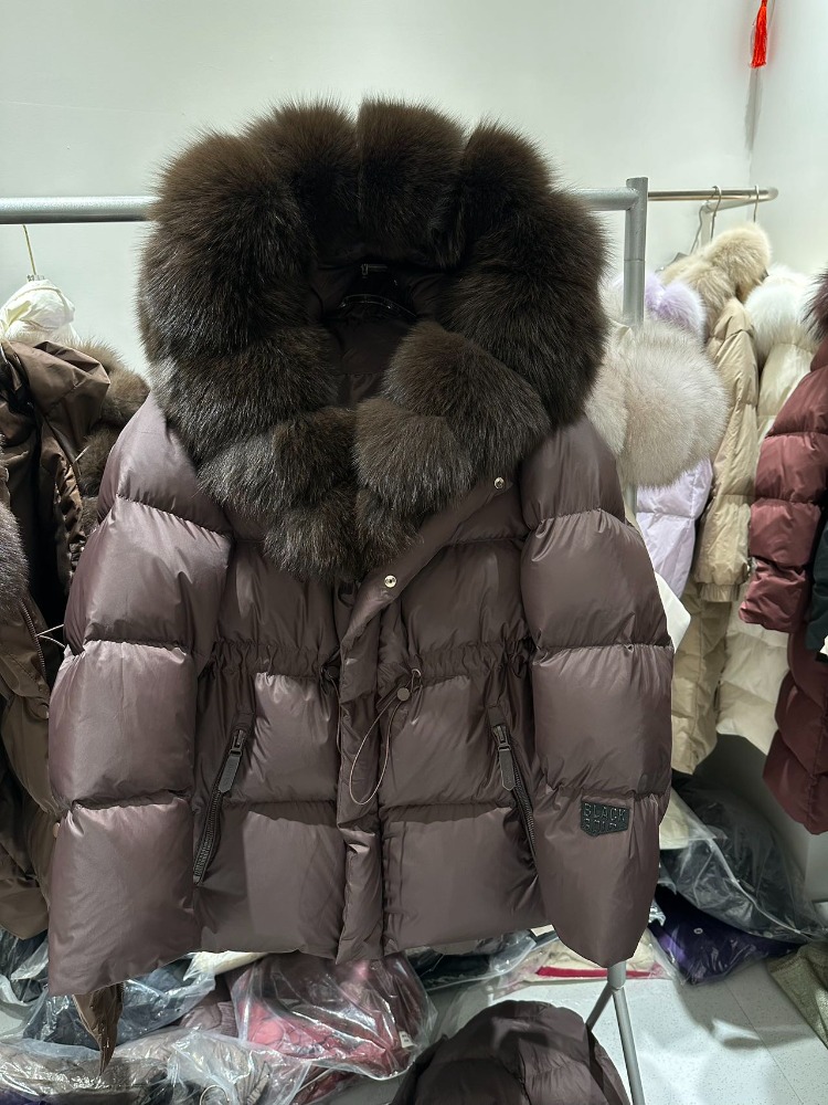 Kurtka z prawdziwego futra dam – Winter Clothing Store recenzja i cena